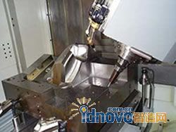 5 軸加工用于加工汽車后視鏡模具硬質型芯